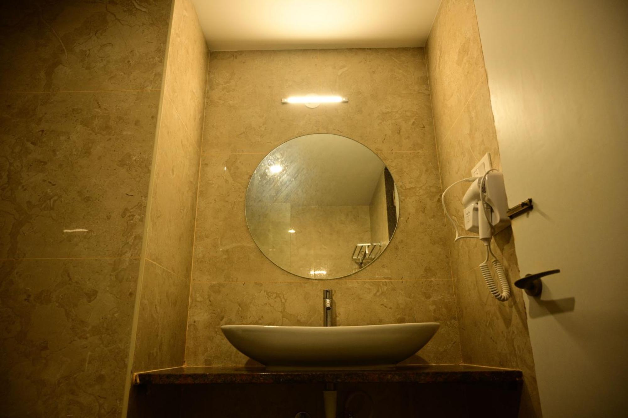 Hotel Dwaraka Kaglipur Extérieur photo